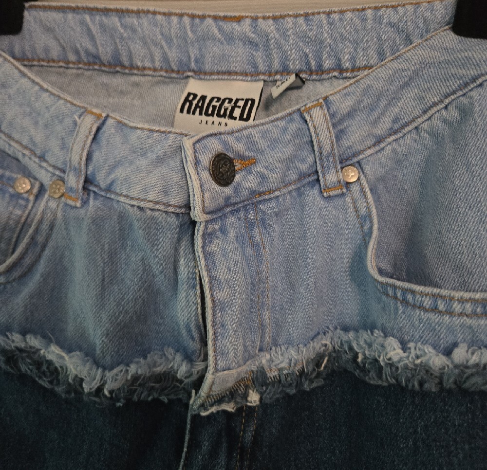 RAGGED JEANS - Picture 4 of 6